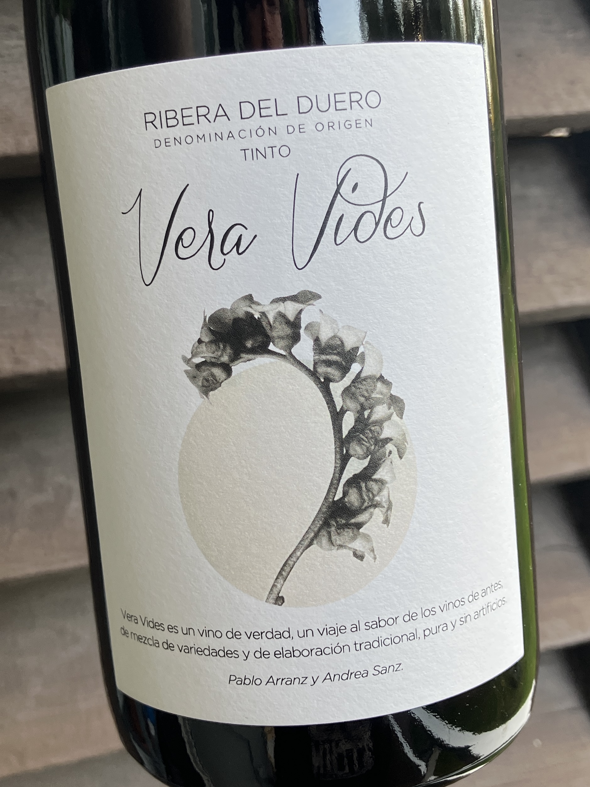 Vera Vides Tinto